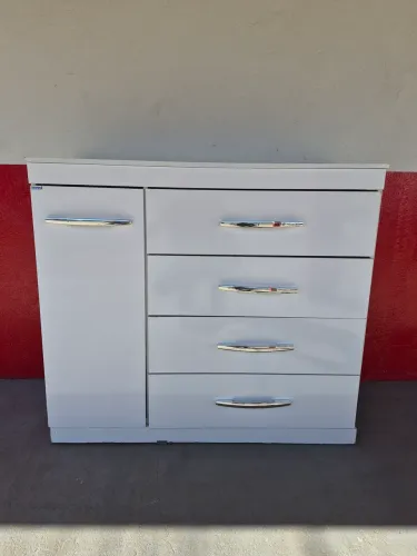 Cômoda