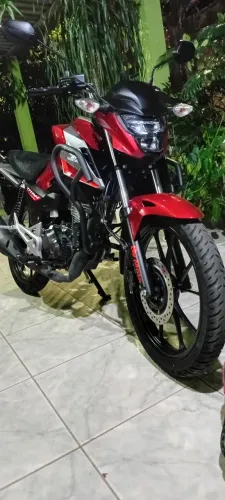 Vendo moto muito nova pra pessoas exigente 