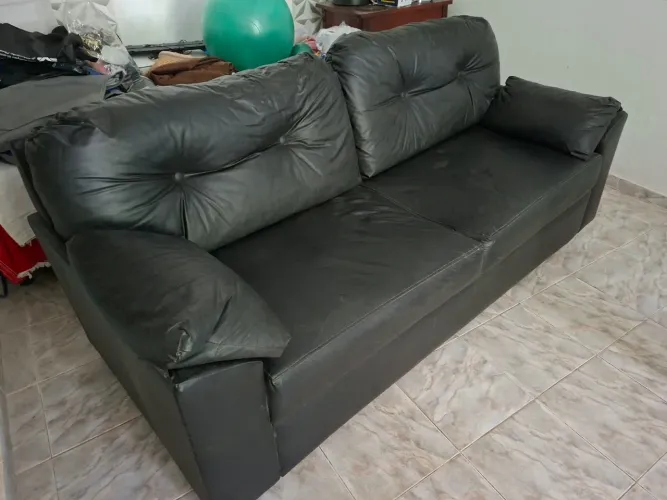 Sofá de couro