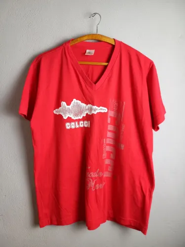 CAMISETA COLCCI GOLA V VERMELHA TAMANHO GG ORIGINAL