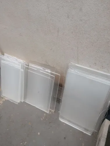 Placas de acrílico pequenas