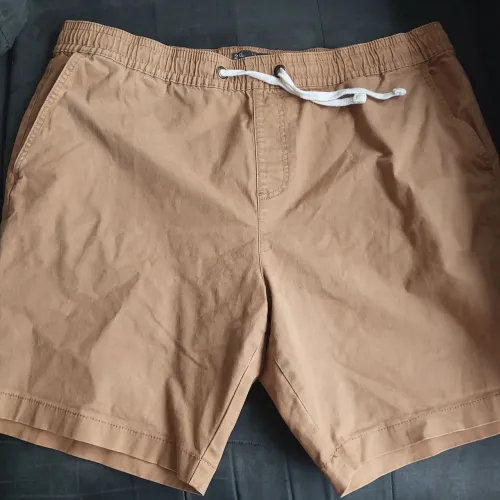 Bermuda Masculina de sarja com elastano