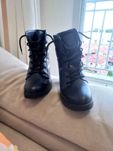 Bota cano curto 