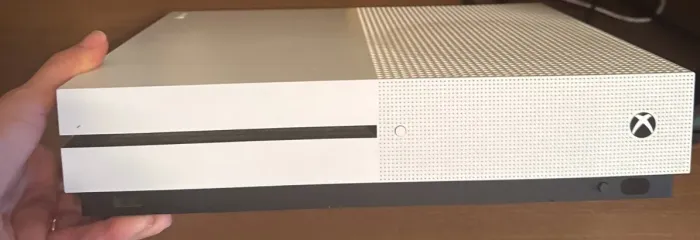 Vendo XBox Branco 1TB de memória