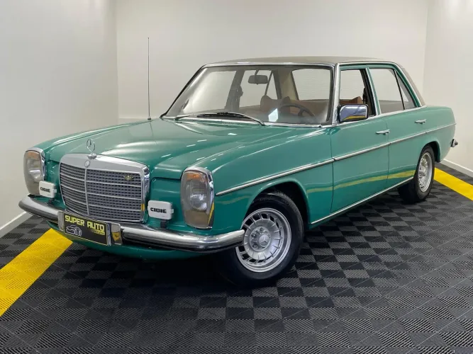 Mercedes-Benz 230-E 1975
