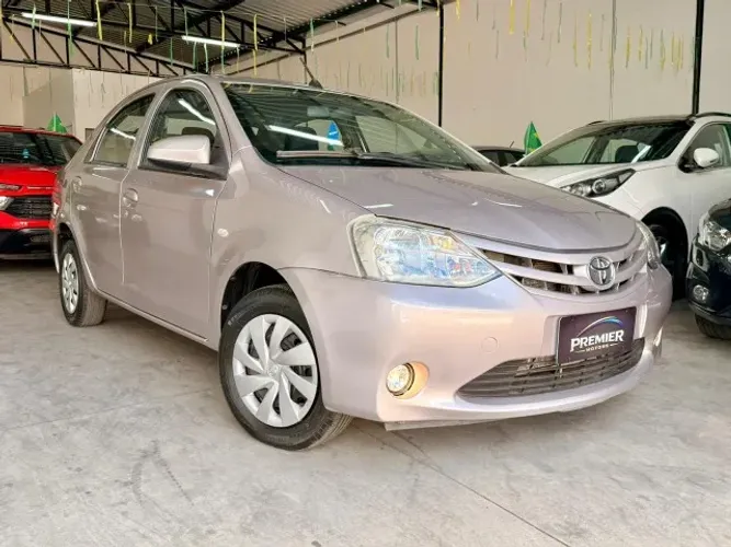 Toyota Etios X Sedan 1.5 Flex 16V 4P Mec. 2017