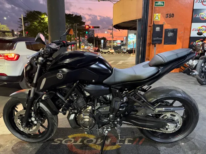 ?YAMAHA MT 07 ABS 2021?FAÇO SIMULAÇÃO ONLINE 