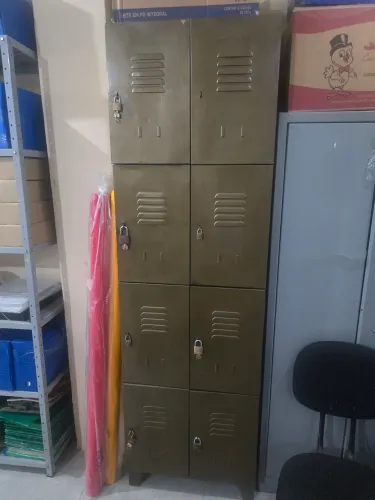 Roupeiro para escritório 