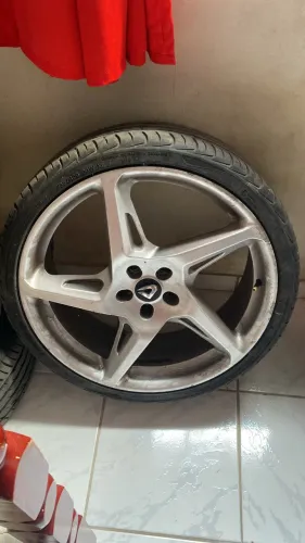 RODAS ARO 20 FURAÇÃO 5x114 com pneus meia vida