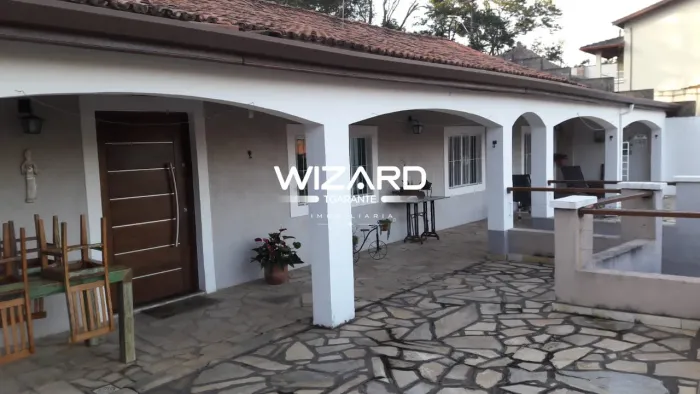 Casa Alto Padrão no centro de Serra Negra