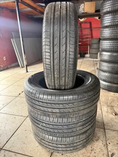Pneus Bridgestone 205 60 16 praticamente novos 