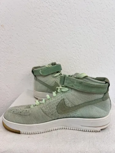 Tênis Nike air force 1 flyknit 