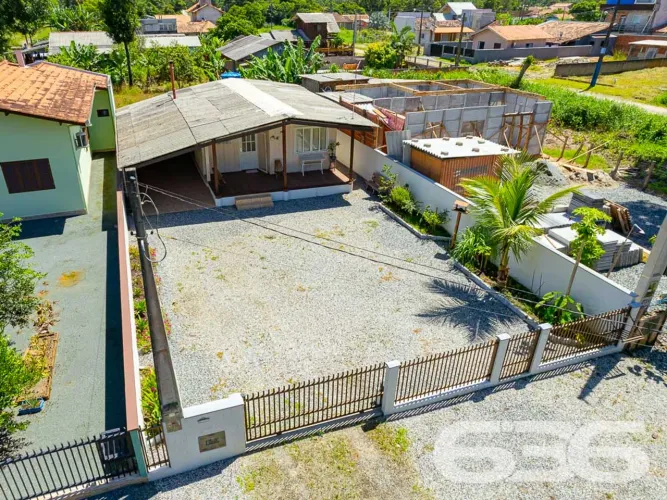 Casa | Balneário Barra do Sul | Salinas