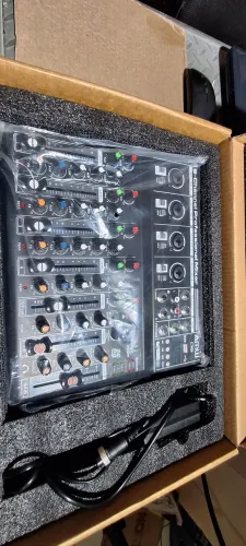 Mesa de som AMW - INTERFACE+ BLUETOOTH + USB
