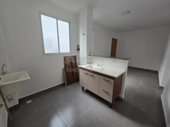 Apartamento Térreo para Locação ou Venda com 02 Dormitórios no bairro Parque Rio Lima