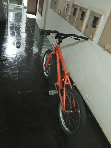 Bicicleta BMX Mônaco aro 20.