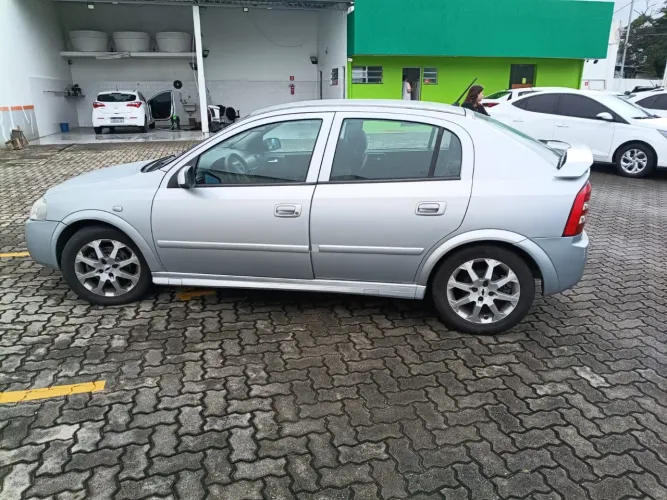 Chevrolet Astra Advantage 2.0 MPFI 8V Flexpower 5P 2011