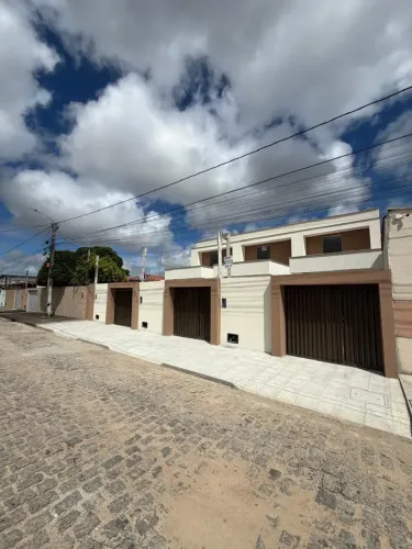 Linda Casa 3/4 Suite + 02 semi-suítes em Emaús