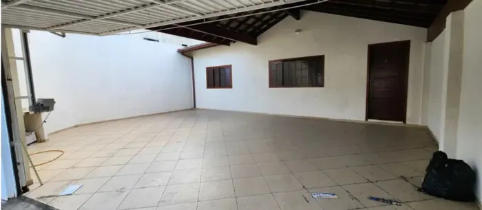 Casa para venda 2 quartos. 1 banheiro 1 lavabo