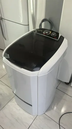 Tanquinho de lavar roupa 220V, 20Kg funcionando, R$ 500 no pix