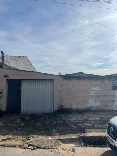 Casa 3 Quartos com Suíte em Lote de 300m² Setor Grajaú R$ 230 Mil