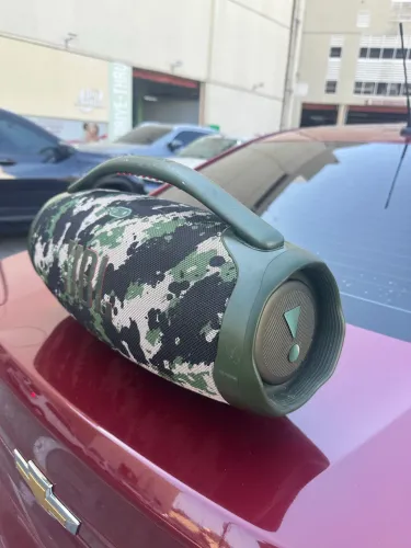 JBL boombox 3