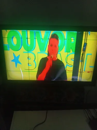 Tv Samsung Lcd com 32polegadas com defeito