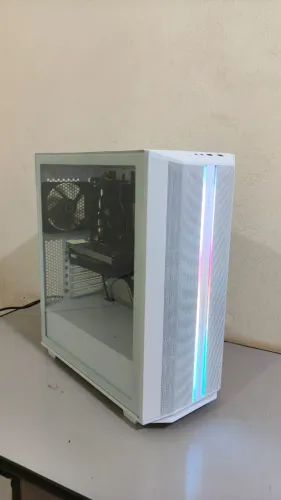 ? PC GAMER | i3 8a GERAÇÃO + GTX 550 Ti