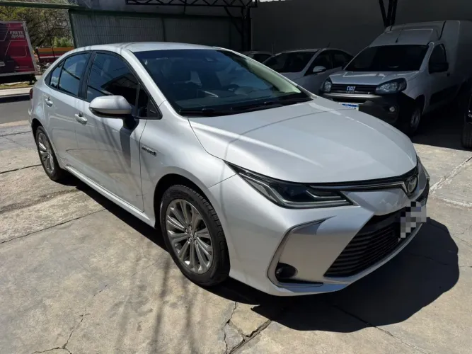Corolla altis híbrido