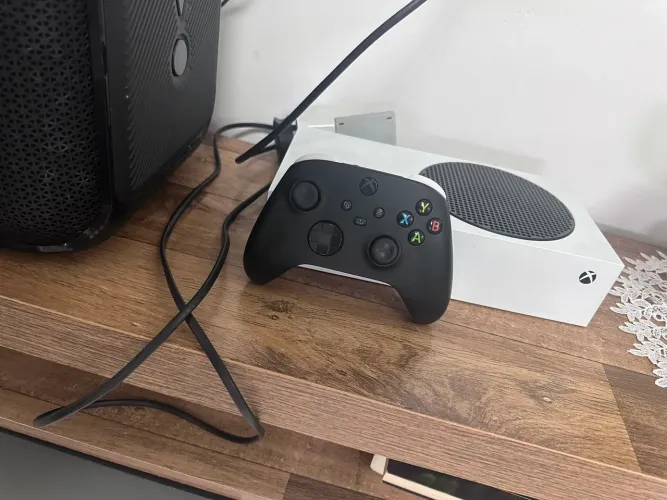 Xbox Series S, controle original | Usado, 2 anos