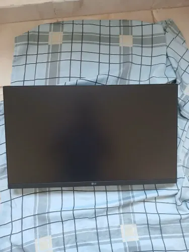 VENDO MONITOR LG 27'