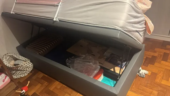 Cama box sem colchao. Apenas base.