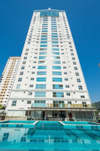 Apartamento - 2 dormitórios - 2 Suítes - localizado em Itajaí / Fazenda REF: DW649634