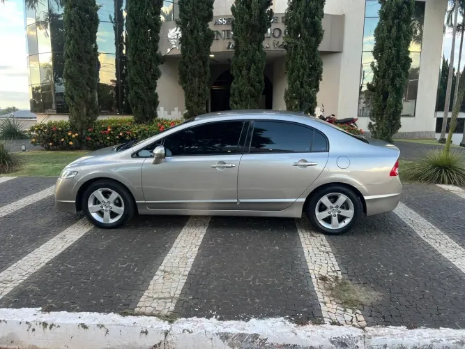 Honda Civic Sedan LXS 1.8/1.8 Flex 16V Mec. 4P 2007