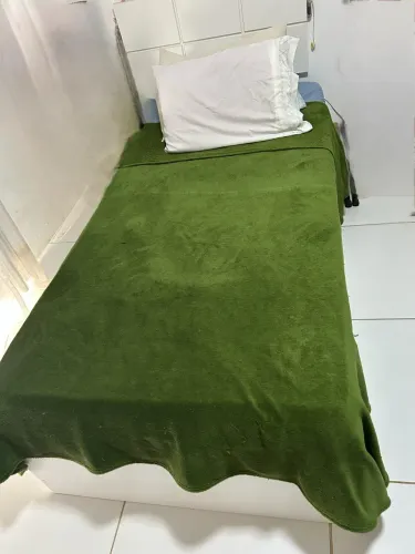 Cama Solteiro Branca com 2 Gavetas e Colchão