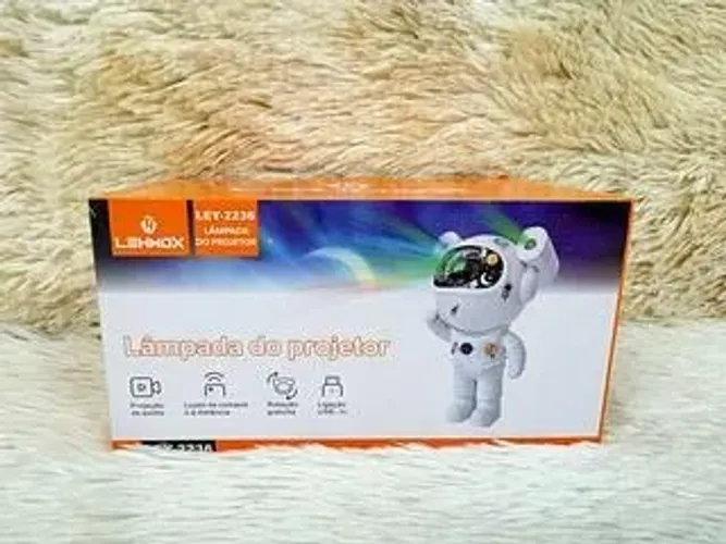 Luminária Astronauta com Controle Remoto