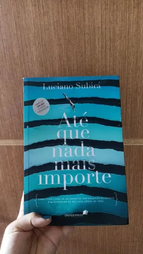 Livro à venda