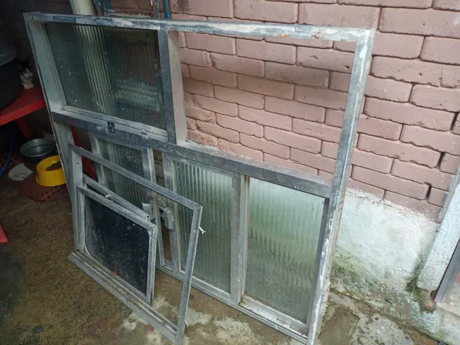 Janela de aluminio