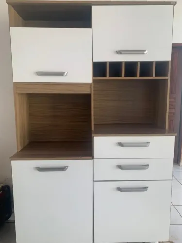 Armário de cozinha 4 portas e 2 gavetas com porta garrafas