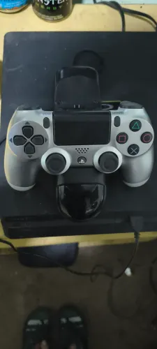 Playstation 4 slim 1 téra de memória interna!