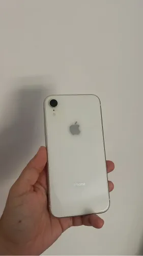 iPhone XR 128GB seminovo