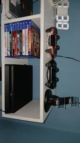 PS4 1TB + 2 CONTROLES + 10 JOGOS + BASE CARREGADORA