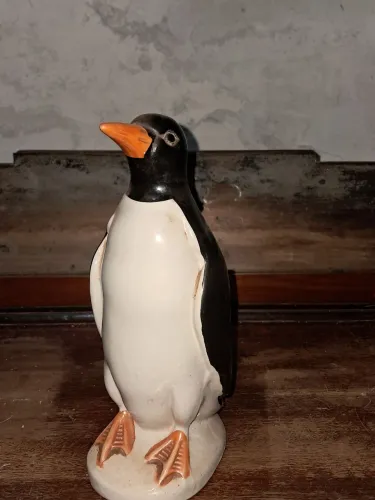 Pinguim em louça vintage (antiquario)