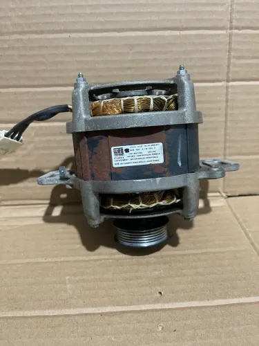 Motor de máquina de lavar roupas WEG - 127 volts - Usado