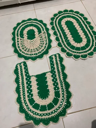 Kit Tapetes para banheiro - feitos em crochê 