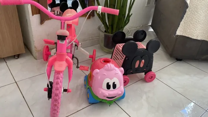 Bicicleta aro 12, de criança ! Carrinho educativo e + vem de chat ...