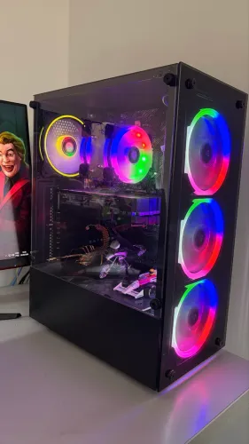 PC Gamer Ryzen 5 + RX 580 + Monitor 144Hz + Periféricos - Completo!