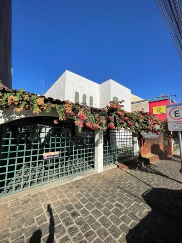 CASA PARA LOCAÇÃO BAIRRO CENTRO