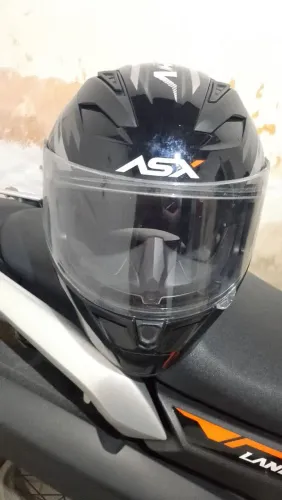 Capacete novo