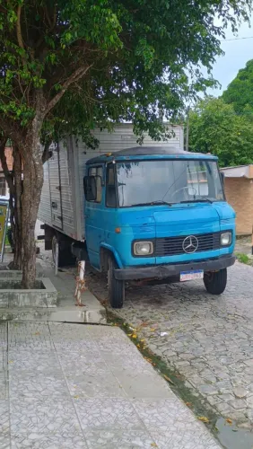 Mercedinha 608 d inimiga do mecânico